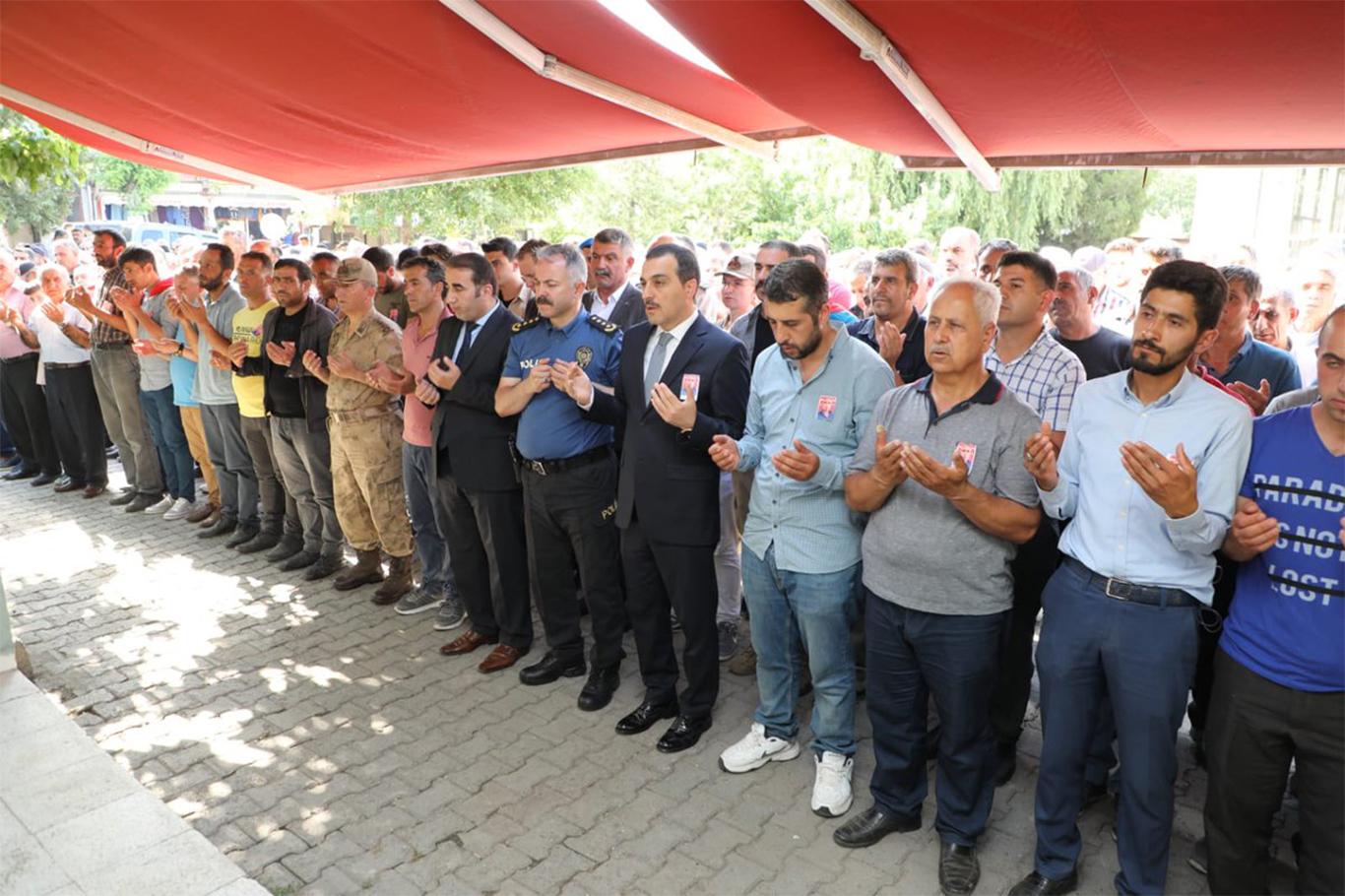 PKK tarafından katledilen çobanın cenazesi toprağa verildi